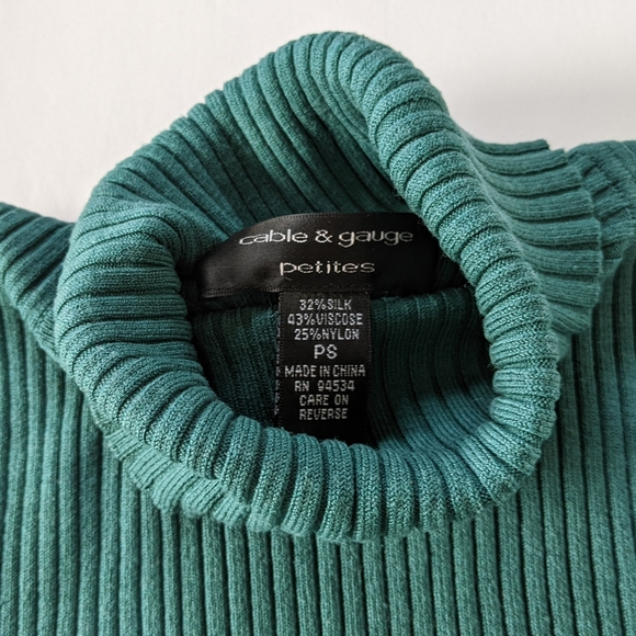 Vintage Knit Silk Blend Sleeveless Turtleneck - Picture 4 of 6